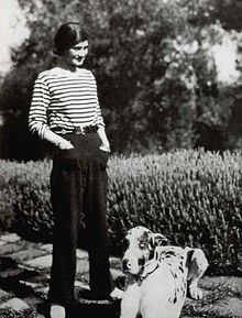 Modeschöpferin Coco Chanel, 1928